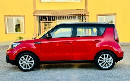 KIA Soul II рестайлинг, 2018 год, 1 750 000 рублей, 2 фотография