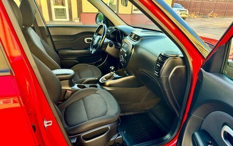 KIA Soul II рестайлинг, 2018 год, 1 750 000 рублей, 13 фотография