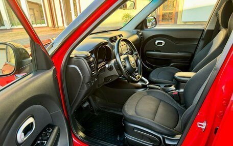 KIA Soul II рестайлинг, 2018 год, 1 750 000 рублей, 17 фотография