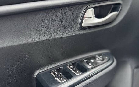 KIA Rio IV, 2019 год, 1 450 000 рублей, 12 фотография