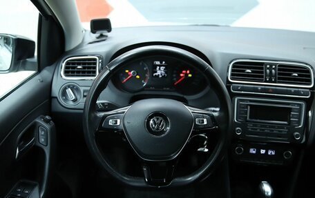 Volkswagen Polo VI (EU Market), 2017 год, 1 370 000 рублей, 13 фотография