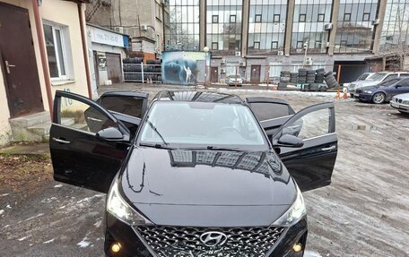 Hyundai Solaris II рестайлинг, 2021 год, 1 620 000 рублей, 3 фотография