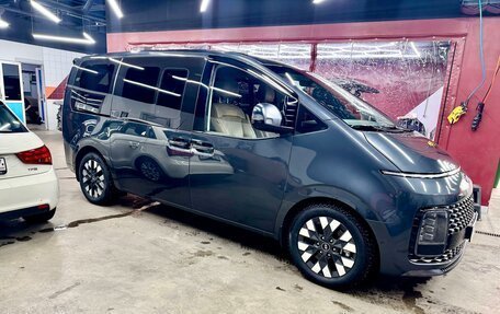 Hyundai Staria, 2022 год, 5 099 000 рублей, 4 фотография