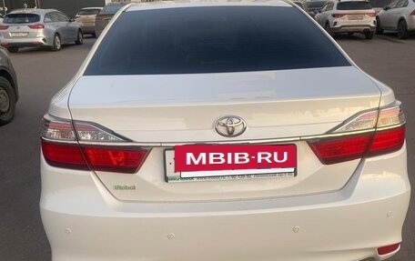 Toyota Camry, 2016 год, 1 770 000 рублей, 4 фотография