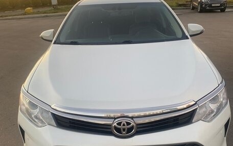Toyota Camry, 2016 год, 1 770 000 рублей, 6 фотография