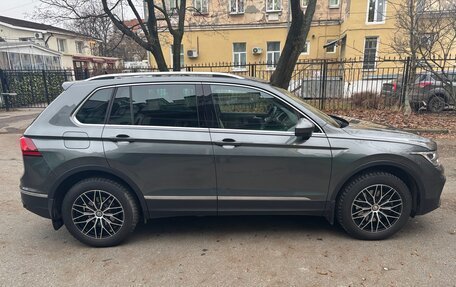 Volkswagen Tiguan II, 2021 год, 3 550 000 рублей, 13 фотография