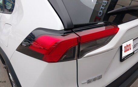 Toyota RAV4, 2025 год, 4 300 000 рублей, 7 фотография