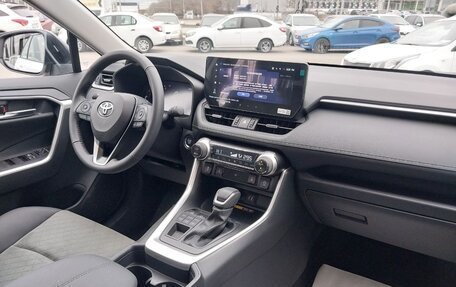 Toyota RAV4, 2025 год, 4 300 000 рублей, 31 фотография