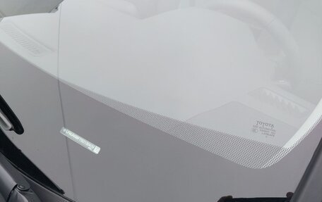 Toyota RAV4, 2025 год, 4 300 000 рублей, 27 фотография