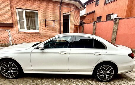 Mercedes-Benz E-Класс, 2020 год, 5 000 000 рублей, 3 фотография