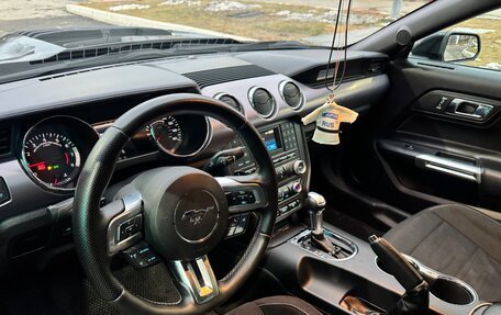 Ford Mustang VI рестайлинг, 2017 год, 2 200 000 рублей, 6 фотография