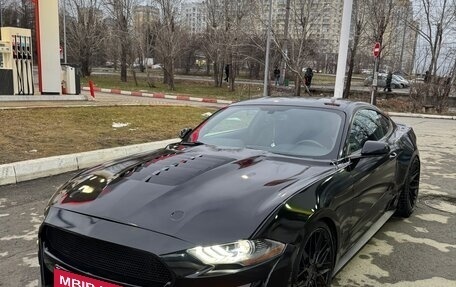 Ford Mustang VI рестайлинг, 2017 год, 2 200 000 рублей, 7 фотография