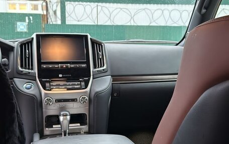 Toyota Land Cruiser 200, 2020 год, 6 500 000 рублей, 7 фотография