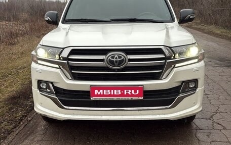 Toyota Land Cruiser 200, 2020 год, 6 500 000 рублей, 1 фотография