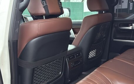 Toyota Land Cruiser 200, 2020 год, 6 500 000 рублей, 9 фотография