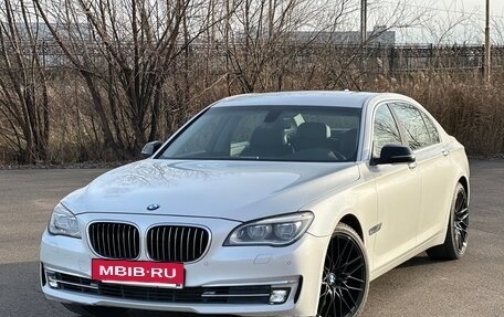 BMW 7 серия, 2014 год, 1 800 000 рублей, 1 фотография