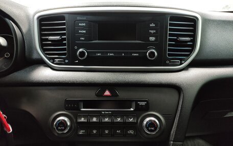 KIA Sportage IV рестайлинг, 2021 год, 1 700 000 рублей, 12 фотография