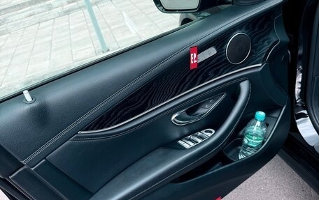 Mercedes-Benz E-Класс, 2019 год, 3 800 000 рублей, 15 фотография