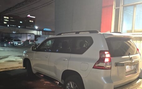 Toyota Land Cruiser Prado 150 рестайлинг 2, 2017 год, 4 700 000 рублей, 5 фотография