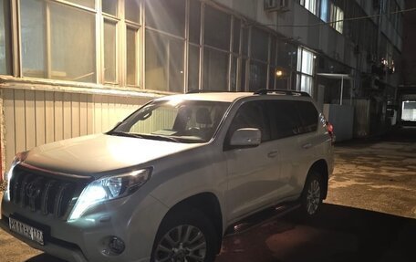 Toyota Land Cruiser Prado 150 рестайлинг 2, 2017 год, 4 700 000 рублей, 4 фотография