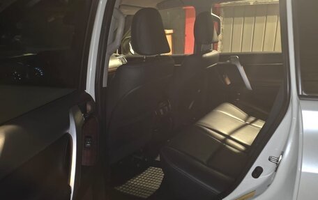 Toyota Land Cruiser Prado 150 рестайлинг 2, 2017 год, 4 700 000 рублей, 8 фотография