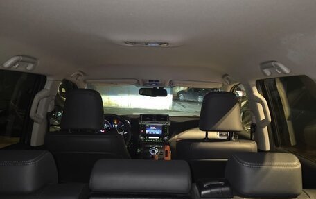 Toyota Land Cruiser Prado 150 рестайлинг 2, 2017 год, 4 700 000 рублей, 13 фотография