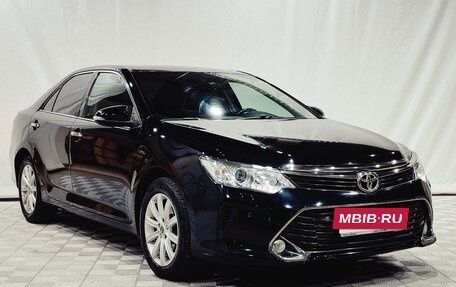 Toyota Camry, 2017 год, 2 550 000 рублей, 3 фотография