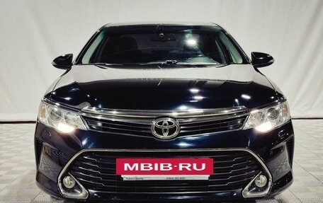Toyota Camry, 2017 год, 2 550 000 рублей, 2 фотография