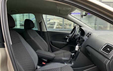 Volkswagen Polo VI (EU Market), 2018 год, 1 050 000 рублей, 19 фотография