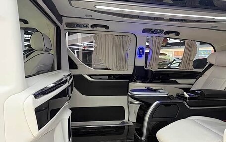 Mercedes-Benz Vito, 2021 год, 6 790 000 рублей, 15 фотография