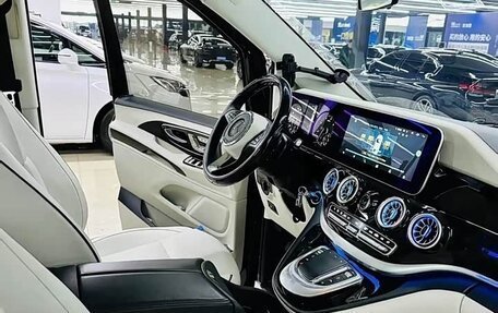 Mercedes-Benz Vito, 2021 год, 6 790 000 рублей, 8 фотография