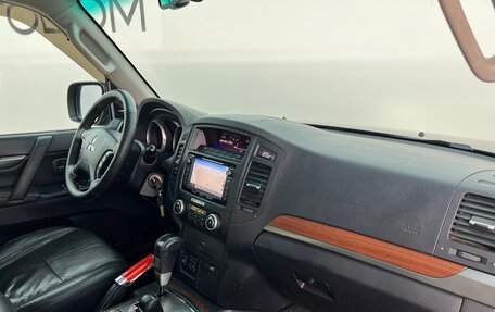 Mitsubishi Pajero IV, 2007 год, 1 570 000 рублей, 17 фотография