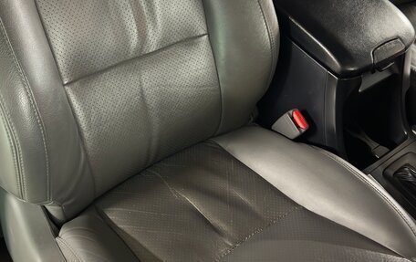 Toyota Land Cruiser Prado 120 рестайлинг, 2006 год, 2 350 000 рублей, 11 фотография