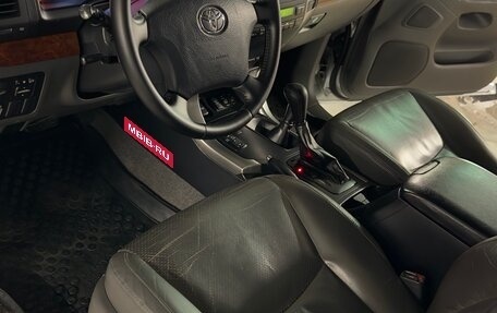 Toyota Land Cruiser Prado 120 рестайлинг, 2006 год, 2 350 000 рублей, 10 фотография