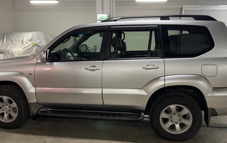 Toyota Land Cruiser Prado 120 рестайлинг, 2006 год, 2 350 000 рублей, 22 фотография