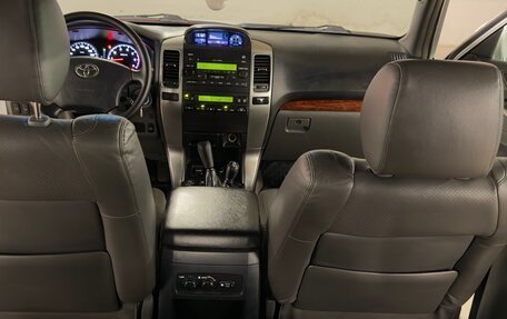 Toyota Land Cruiser Prado 120 рестайлинг, 2006 год, 2 350 000 рублей, 18 фотография