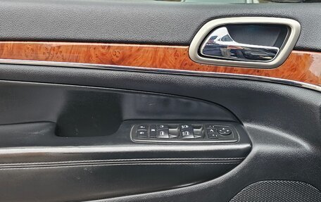 Jeep Grand Cherokee, 2012 год, 1 800 000 рублей, 19 фотография