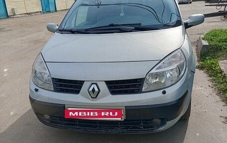 Renault Scenic III, 2004 год, 470 000 рублей, 2 фотография