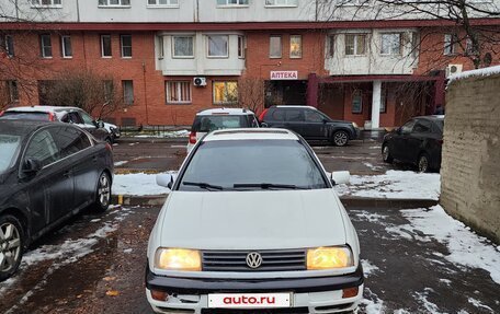 Volkswagen Vento, 1994 год, 90 000 рублей, 2 фотография