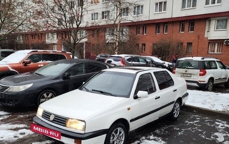 Volkswagen Vento, 1994 год, 90 000 рублей, 4 фотография