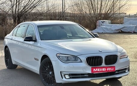 BMW 7 серия, 2014 год, 1 800 000 рублей, 3 фотография