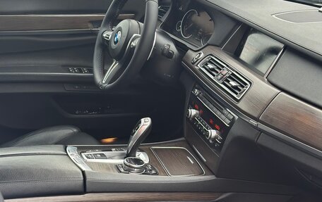 BMW 7 серия, 2014 год, 1 800 000 рублей, 22 фотография