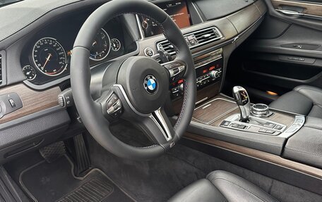 BMW 7 серия, 2014 год, 1 800 000 рублей, 19 фотография