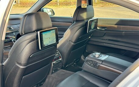 BMW 7 серия, 2014 год, 1 800 000 рублей, 23 фотография