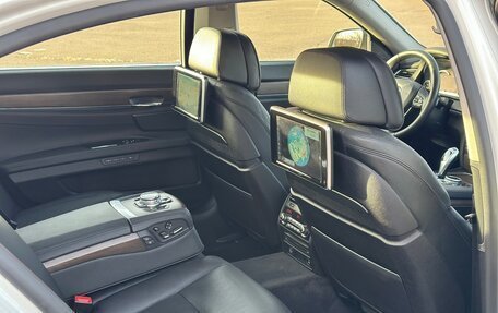 BMW 7 серия, 2014 год, 1 800 000 рублей, 24 фотография