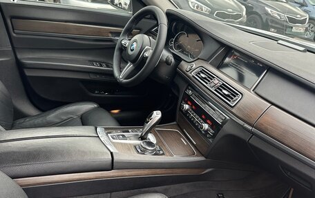 BMW 7 серия, 2014 год, 1 800 000 рублей, 18 фотография