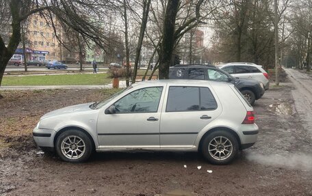 Volkswagen Golf IV, 2000 год, 235 000 рублей, 2 фотография