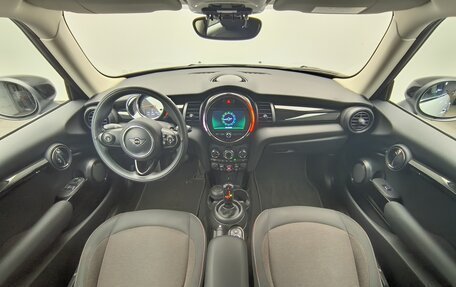 MINI Hatch, 2020 год, 2 270 000 рублей, 7 фотография