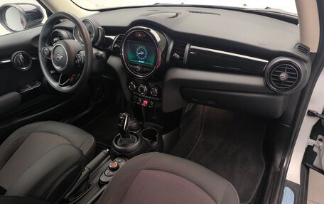 MINI Hatch, 2020 год, 2 270 000 рублей, 19 фотография