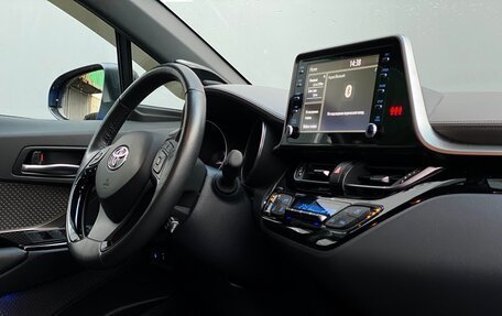 Toyota C-HR I рестайлинг, 2021 год, 2 998 400 рублей, 7 фотография